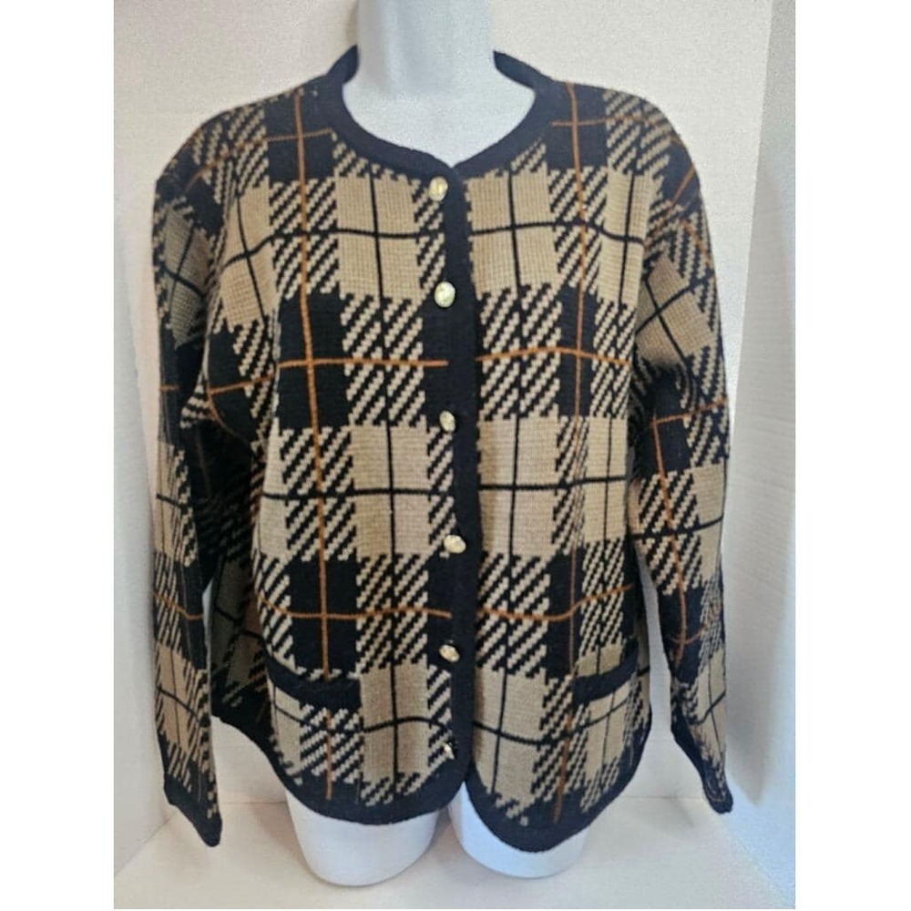 VTG‎ Tally-Ho Plaid Cardigan Brass Button Size M Beige Black Plaid